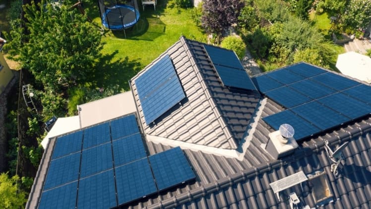 What is Battery Power Storage Space Option:
