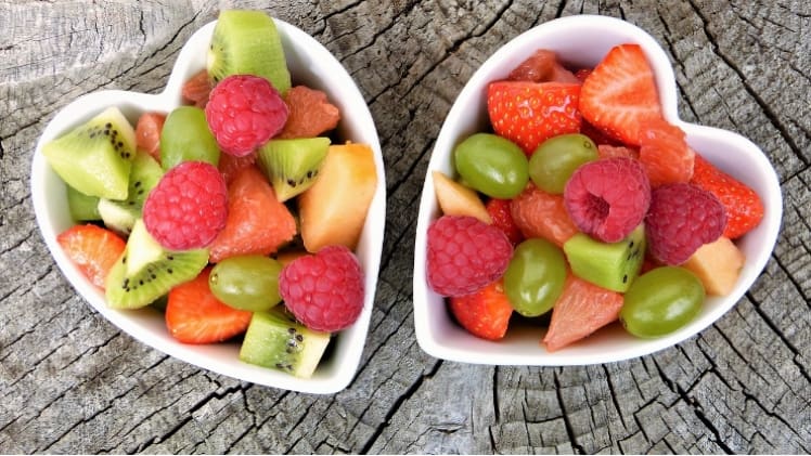 Which Fruits Have the Highest and the Lowest Amount of Sugar?