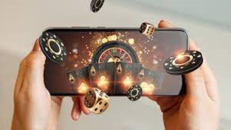 Advantages of Playing at an Online Casino