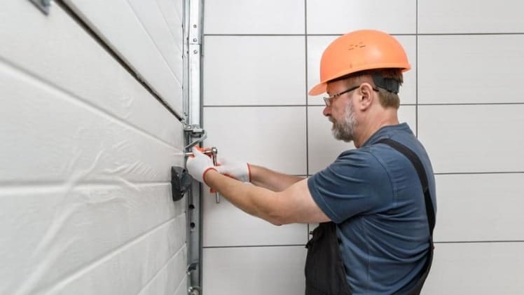 Expert Tips for a Smooth Garage Door Installation