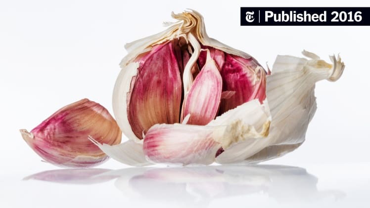 Garlic to the Rescue: Say Goodbye to High Cholesterol! 30burner Garlic Videosixteenbynine3000