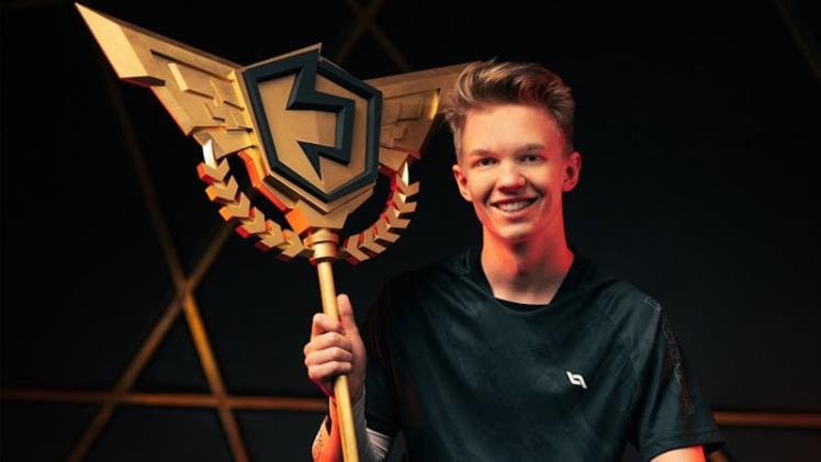 Who is the Best Fortnite Player in the World 2019 Who is the Best Fortnite Player in the World 2019