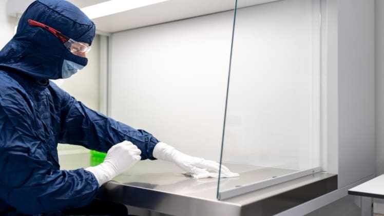 5 Critical Factors To Consider When Choosing A Cleanroom Installer For Your Manufacturing Facility When Choosing a Cleanroom Installer for Your Manufacturing Facility, There Are Several Critical Factors to Consider. Here Are Five Factors That You Should Keep in Mind